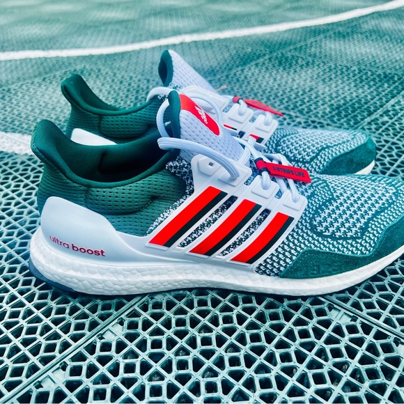 🆕 ADIDAS NCAA x UltraBoost 1.0 'Miami Hurricanes' - NEW - Men Sizes 13 and 10.5 - Picture 3 of 6